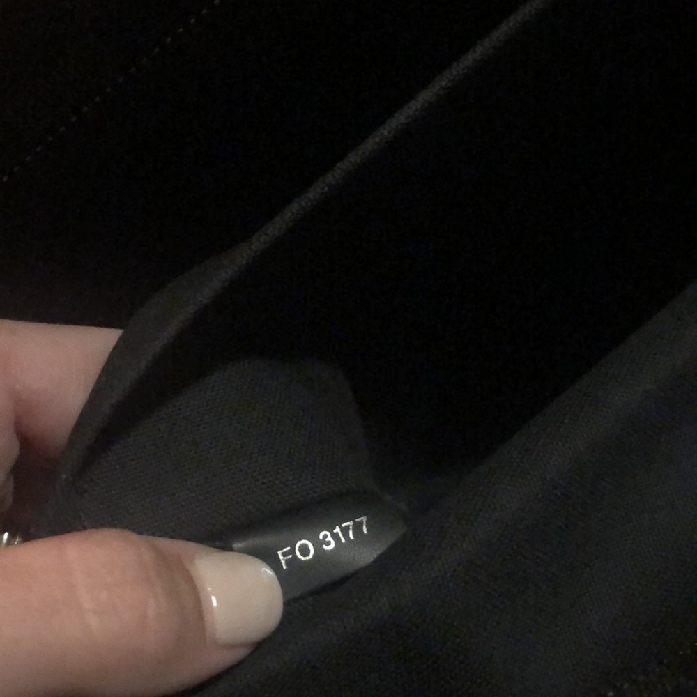 Louis Vuitton Business Tote - Picture 6 of 6